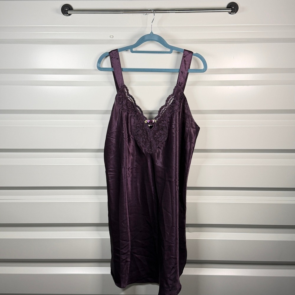 Expression Vintage Purple Satin Lace‎ Trim Chemise Nightgown
